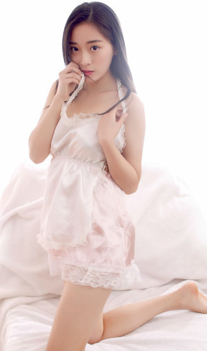 《表妺3》伦理HD中字